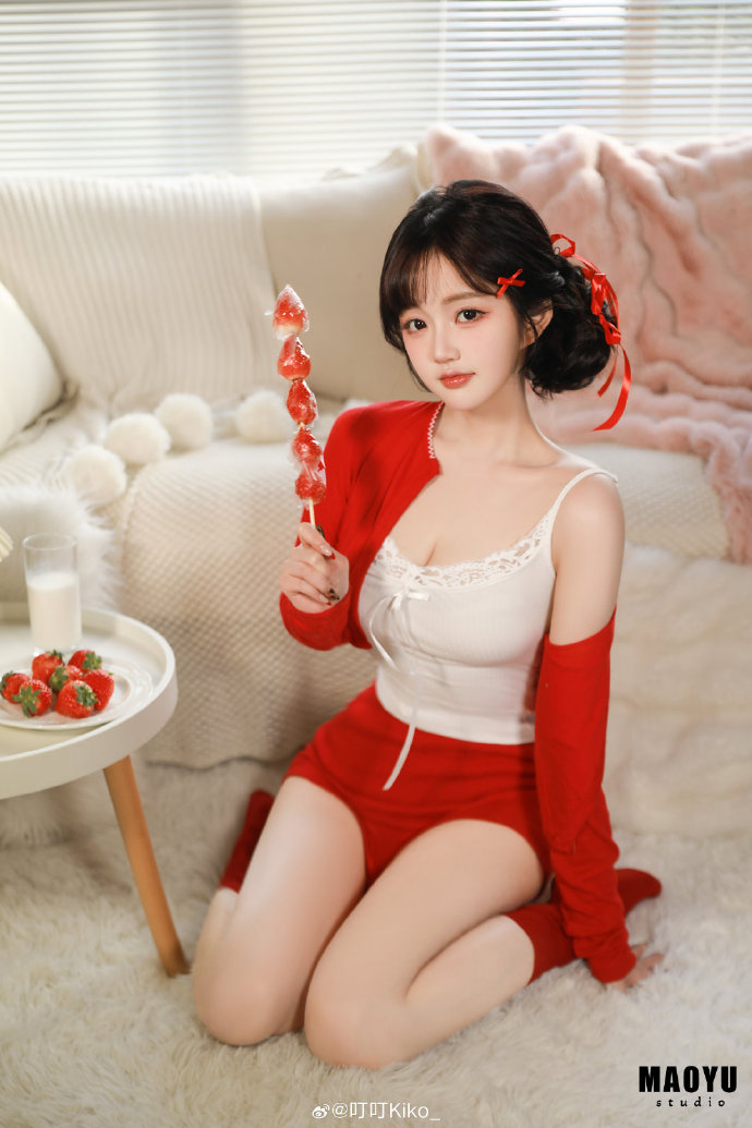 药屋少女的呢喃 封面